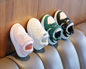 Tênis Infantis da Moda Novo em Promoção para Quatro Estações, Sapatilhas de Bebê, Calçados Infantis, Tênis Esportivos Sólidos para Meninas e Meninos Bebês Primeiros Passos - Product Image 4