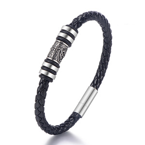 Moda nórdica vikingo serie joyería tejido cuero Vintage exquisita pulsera de cuero negro <span class=keywords><strong>para</strong></span> <span class=keywords><strong>hombres</strong></span> mujeres regalos de fiesta - Product Image 1