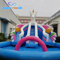 Toboggan de piscine d'eau sur le thème de la licorne, équipement d'amusement de parc, jeux d'eau au sol gonflables personnalisés pour enfants