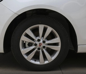 15S4C SAIC Roewe 360 2018 PLUS 1.5L Édition Luxe Voiture d'occasion pas chère Voitures d'occasion - Product Image 6