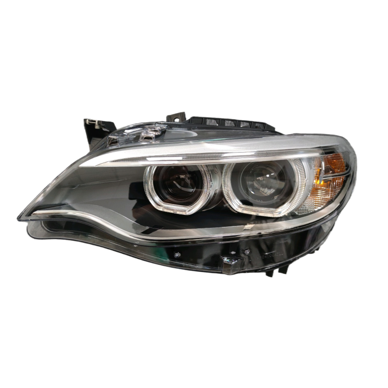 สีขาวอบอุ่น