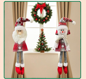 Ornement de poupée Père Noël de Noël fait main Clips de rideau de Noël de fête décoration de vacances suspendu porte-bas en peluche - Product Image 1