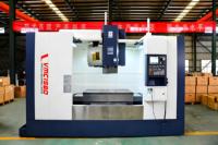 Centre d'usinage CNC VMC1580 CMC pour métaux, 4 axes BT50 GSK, prix compétitif