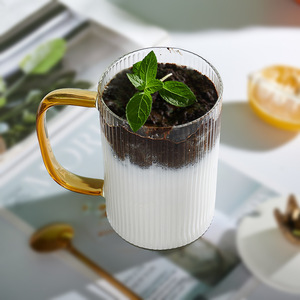 Gobelet en verre à rayures verticales de style japonais avec couvercle 500 ml pour boissons froides, café, passe au micro-ondes - Product Image 4