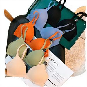 Soutien-gorge sexy sans fil en tricot fin et confortable pour femme, respirant, sans couture, à rayures, demi-bonnet, bretelles ajustables, dos en U - Vente en gros directe usine - Product Image 3