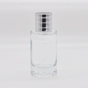 50 ml de botella de perfume de vidrio con tapa magnética <span class=keywords><strong>y</strong></span> embalaje exterior para enviar a <span class=keywords><strong>amigos</strong></span> preferido - Product Image 3
