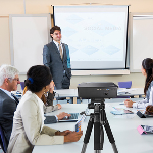 Trípode Profesional de Aleación de Aluminio de 74 Pulgadas con Bloqueo Rápido de Patas, Nivel de Burbuja, Diseño Portátil, Montaje y Desmontaje Rápidos, Capacidad de 5 kg - Product Image 4