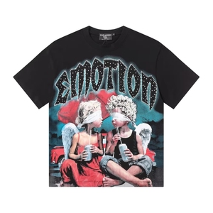T-shirt vintage pour homme à col imprimé avec lettres en strass surdimensionnées, le plus apprécié de Guangzhou, vente en gros - Product Image 2