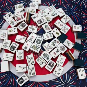 Tuiles de Mahjong en Acrylique Trois Couches Effet Bois Vert Foncé Luxe Léger – Jeu de Mahjong Acrylique Haut de Gamme pour Fêtes et Événements Prestigieux - Product Image 6