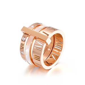 Nouvelle bague empilable en acier inoxydable de luxe avec chiffres romains et zircone cubique - Product Image 3