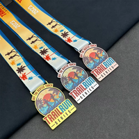 Médaille de finisseur de course de trail en alliage de zinc avec émail souple et ruban imprimé personnalisé pour la récompense des vainqueurs des courses de cross-country 5K 10K en extérieur