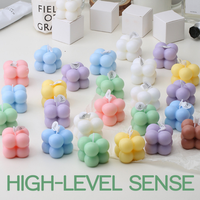 Bougie en cire de soja sans fumée, design mini Rubik's Cube, parfum poire anglaise et lavande française, cadeau de luxe fait main