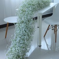 Nouvelle Collection : Chemin de Table Floral Artificiel pour Mariage, Décoration d'Arche et Centre de Table Idéal pour Fêtes de Noël