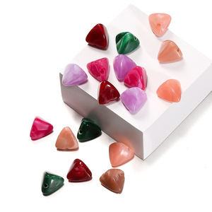 Perles triangulaires en acrylique imitation pierre pour la fabrication de bijoux, accessoires de collier, bracelet, pendentif, vente en gros - Product Image 3
