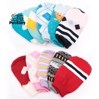 Vente en gros Nouveauté Vente chaude Stock Accessoires pour animaux de compagnie en tricot multicolores Vêtements pour chat Petit chien Pull