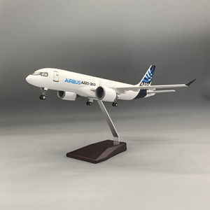 Modelo de Avión de Resina a Escala 1/100 de 38 cm del Prototipo de la Aerolínea Airbus <span class=keywords><strong>A220</strong></span>-<span class=keywords><strong>300</strong></span> con Luces LED y Tren de Aterrizaje - Product Image 3
