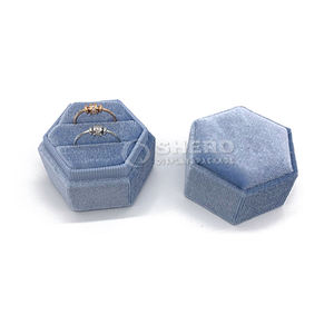 Shero Boîte à bijoux imprimée avec logo personnalisé Emballage de luxe pour bagues de mariage Boîte à bijoux en velours - Product Image 5