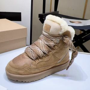 Bottes d'hiver chaudes pour femmes européennes de haute qualité 2025, bottes de neige de luxe de créateur, chaussures de sport de plein air - Product Image 5