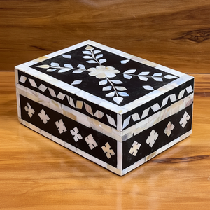 Boîte à bijoux en bois avec incrustation d'os de corne pour la décoration de la maison de luxe, solution de rangement élégante pour cadeaux, organisateur artisanal - Product Image 1