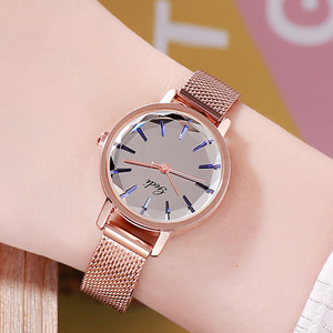 Montre pour femme à cadran dégradé très vendue, petit cadran, bracelet en maille, élégante, simple et polyvalente - Product Image 6