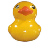 L'eau extérieure joue le grand canard en caoutchouc jaune de modèle gonflable de canard de la publicité pour