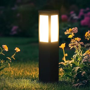 Wholesale Modern Outdoor IP65 Solar Garden Post Lamp Landscape Decorative Pathway Lawn Led Bollard Light - Product Image 1