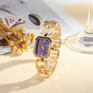 <span class=keywords><strong>Montre</strong></span> pour femmes 2024 Personnalisé Mode Carré Bracelet Compact pour Femmes Exquis Aurora Shell Cadran <span class=keywords><strong>Quartz</strong></span> glacé <span class=keywords><strong>montre</strong></span> - Product Image 5
