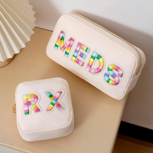 <span class=keywords><strong>Trousse</strong></span> <span class=keywords><strong>de</strong></span> <span class=keywords><strong>toilette</strong></span> à fermeture éclair étanche sacs <span class=keywords><strong>de</strong></span> maquillage <span class=keywords><strong>de</strong></span> voyage bricolage broderie lettre patchs filles pochettes <span class=keywords><strong>de</strong></span> beauté sac cosmétique Portable - Product Image 1