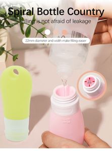 Ensemble de bouteilles de voyage en silicone de haute qualité avec fermeture éclair, tubes souples pour shampoing, savon liquide, lotion - Product Image 2