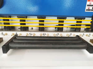 सानिसिन इलेक्ट्रिक शयरिंग मशीन धातु शीट प्लेट 4 मिमी-12 मिमी हाइड्रोलिक गिलोटिन कटिंग शेअर मशीन मूल्य - Product Image 4