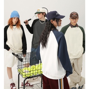 เสื้อฮู้ดดี้คอกลมผ้าเทอร์รี่หนาน้ำหนัก 360 กรัม ปักลายพิมพ์ตามสั่ง ทรงหลวมโอเวอร์ไซส์สำหรับผู้ชาย สีพื้นตัดกัน - Product Image 5