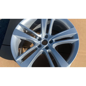 F-Type 20 ciclone 10.5J cerchi in lega d'argento rinnovati per autovetture - Product Image 1