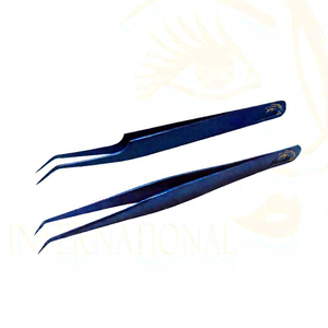 Pince à épiler antistatique en acier inoxydable pour extensions de cils, design tendance, pointe fine et légère, couleur bleu éclatant, fabrication allemande - Product Image 1