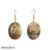 Boucles d'oreilles clous tendance en coquillages hawaïens, or, dauphin, vague, étoile de mer, nacre et coquille d'ormeau naturelle pour fêtes à thème plage