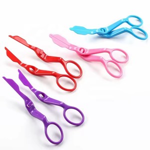 Tijeras de plástico <span class=keywords><strong>para</strong></span> pasteles, herramienta de decoración de Fondant de flores, levantador de flores <span class=keywords><strong>para</strong></span> pasteles, herramientas de pastelería <span class=keywords><strong>para</strong></span> decoración de Fondant - Product Image 2