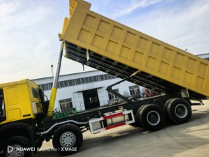 Camion benne d'occasion SINOTRUCK HOWO 6X4 Diesel de taille moyenne, capacité de charge 41-50T, moteur Weichai 351-450HP Euro 3, usage intensif - Product Image 6
