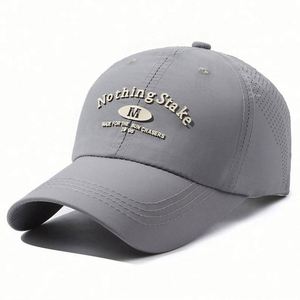 Gorra Deportiva Personalizada con su Logotipo, 6 Paneles, 100% Poliéster, con Orificios Cortados a Láser, Letras y Logotipo Bordados - Product Image 2