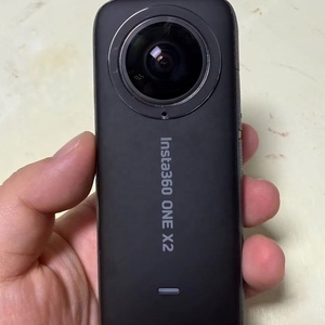 Caméra d'action d'occasion Insta360s <span class=keywords><strong>ONE</strong></span> <span class=keywords><strong>X2</strong></span> 5.7K 30fps 360. Caméra de sport - Product Image 1
