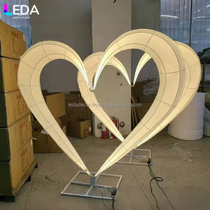 ฉากหลังแต่งงาน: ซุ้มโค้งรูปหัวใจ2025ซุ้มแต่งงานฉากหลังเวที - Product Image 1