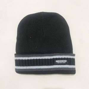 Chapeau tricoté d'hiver pour hommes avec rayures, doublure en polaire, bonnet chaud unisexe pour l'extérieur par temps froid - Product Image 2
