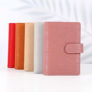 Hongbo superventas A6, carpeta de botones de presupuesto, planificador de Agenda, organizador de billetera de cuero Saffiano Epi de 27 colores, cuadernos de 6 anillos dorados - Product Image 6