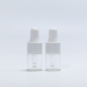 จัดส่งภายใน 2 วัน ขวดน้ำหอมขนาด 5 มล. ขวดแก้วใสขนาดเล็กพร้อมหลอดหยดสำหรับน้ำมันหอมระเหย - Product Image 3