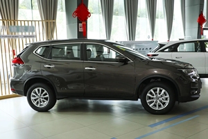รถ SUV สำหรับครอบครัว <span class=keywords><strong>Nissan</strong></span> <span class=keywords><strong>X</strong></span> <span class=keywords><strong>Trail</strong></span> 2023 2.0L คลาสสิก2WD ความสะดวกสบายที่ชาญฉลาดเชื้อเพลิงต่ำมีเสถียรภาพทั่วโลก - Product Image 5
