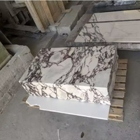 Italienischer Moderner Luxus-Couchtisch aus Weißem Eisjade-Grünem Marmor, Neues Design Basse Naturtische für Wohnzimmer, Polierte Hoteltische