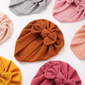 Turbante con <span class=keywords><strong>capelli</strong></span> a sfera in cotone morbido neonato con <span class=keywords><strong>fiocco</strong></span> per bambini berretto da cialda europeo americano cappello da turbante indiano per bambini - Product Image 6