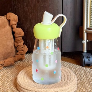 Botella de agua con pajita de manzana, taza portátil resistente al calor para estudiantes, regalo para niñas para el regreso a la escuela - Product Image 4