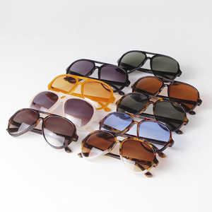 Gafas de Sol Polarizadas con Protección UV400, Montura de PC de Doble Puente, <span class=keywords><strong>Lentes</strong></span> Multicolores, Cómodas <span class=keywords><strong>para</strong></span> Hombres y Mujeres, Más Vendidas - Product Image 2