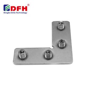 Nhà cung cấp Trung Quốc M6 M8 góc mã tùy chỉnh kim loại chân đế đa năng nội Doanh nối Fastener - Product Image 1