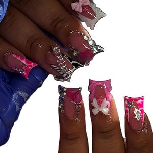 Faux ongles de luxe faits main de haute qualité avec motifs floraux - Product Image 1