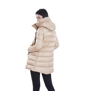 Logotipo personalizado <span class=keywords><strong>2022</strong></span> de alta calidad térmica con capucha gabardina larga plumón de <span class=keywords><strong>ganso</strong></span> Puffer Casual invierno mujeres abrigo de talla grande chaquetas para <span class=keywords><strong>mujer</strong></span> - Product Image 6